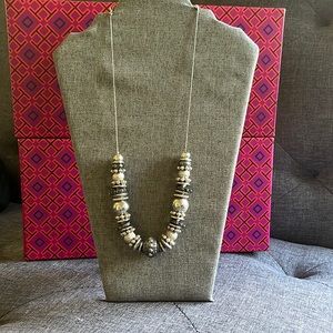 New York and company necklace